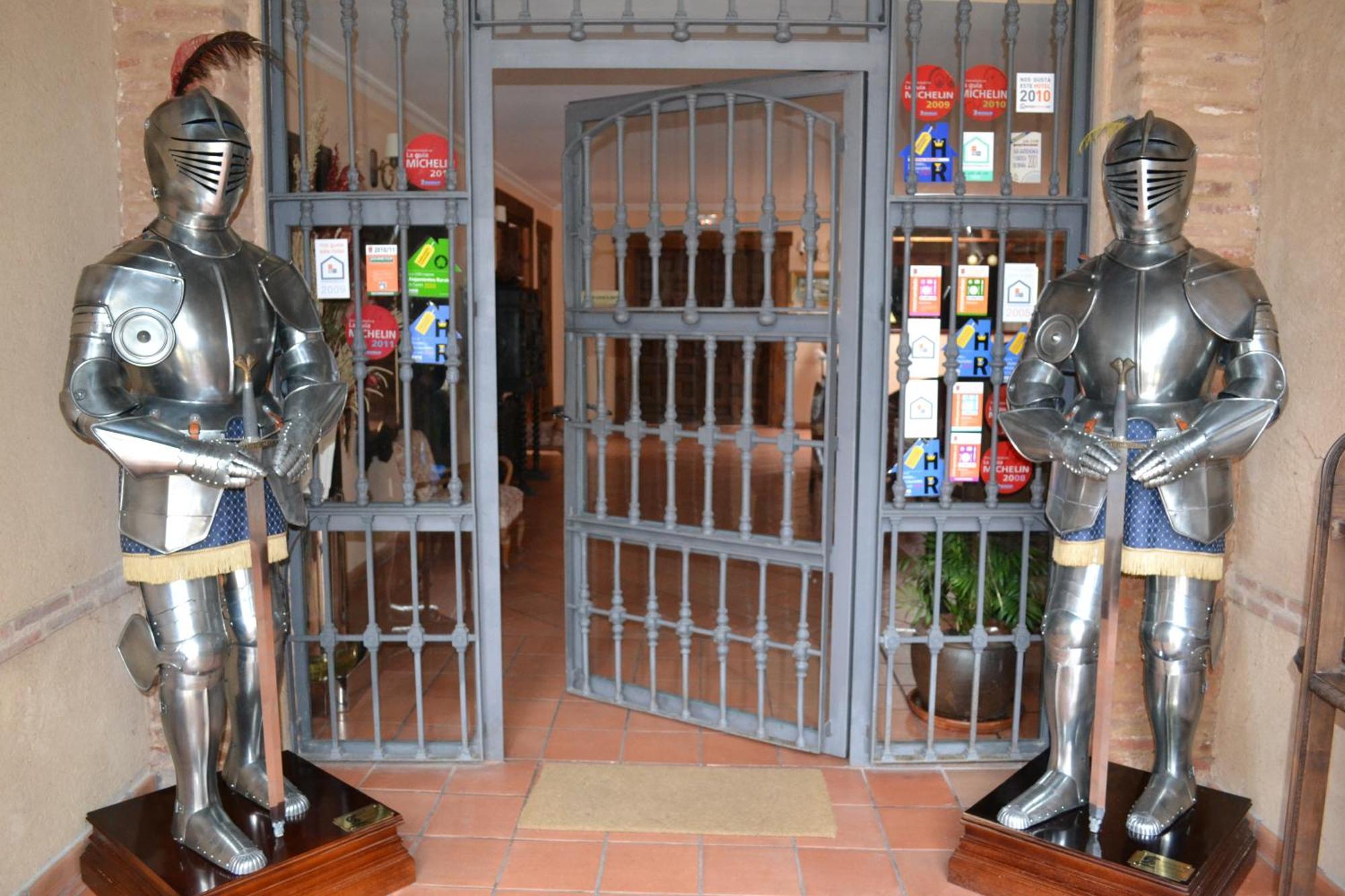 Posada Real Del Pinar Pozal De Gallinas Bagian luar foto