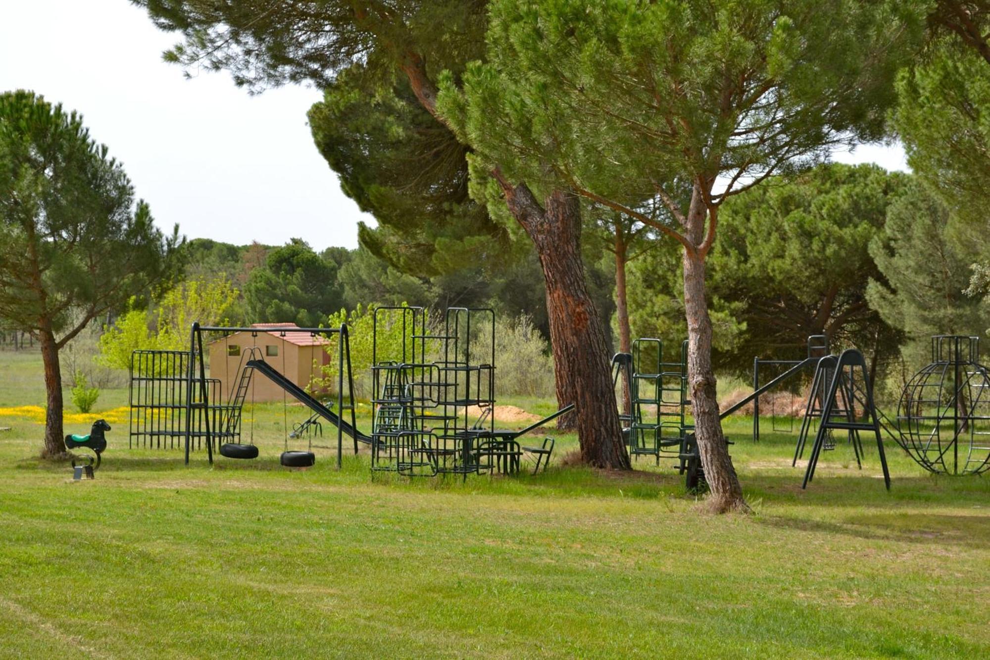Posada Real Del Pinar Pozal De Gallinas Bagian luar foto